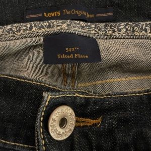 Levi’s Original 542 Tilted Flare Jeans